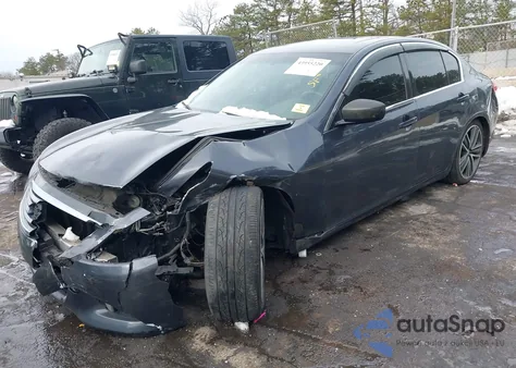 2013 Infiniti G37X из США, поврежденный, VIN JN1CV6AR1DM750264